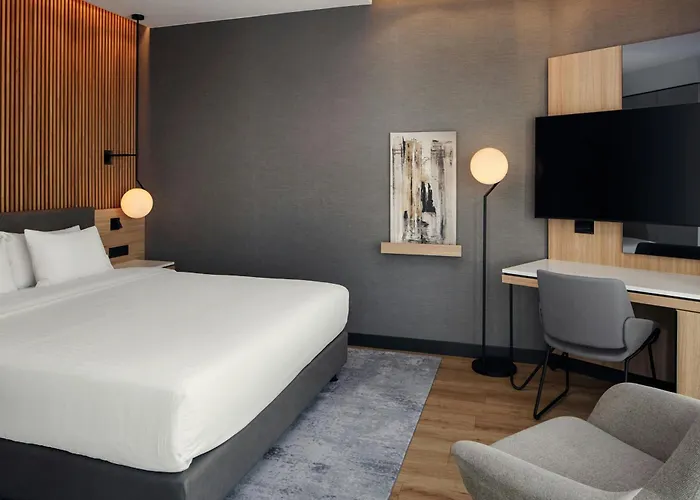 Ac By Marriott Split